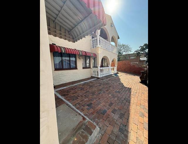 4 BEDROOM HOUSE FOR SALE IN BURLINGTON HEIGHTS